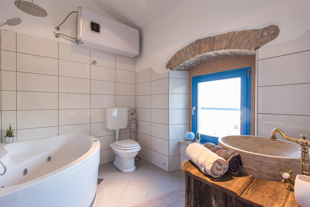 Villa Marevic Vrh  Buitenkant foto